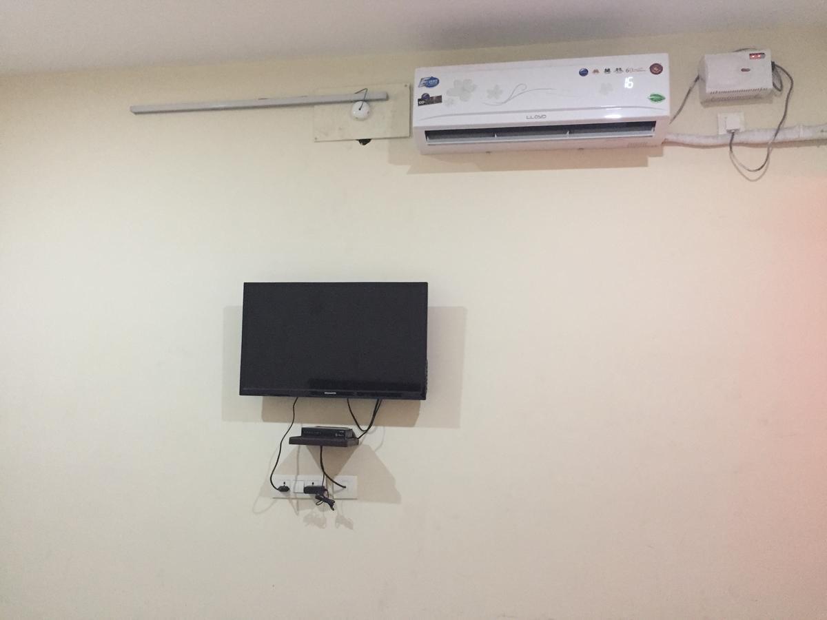 Hotel Nithin Krishna Tirupati Exterior photo