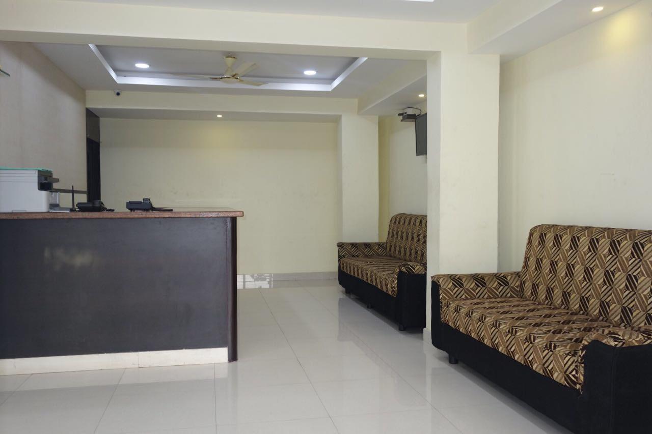 Hotel Nithin Krishna Tirupati Exterior photo