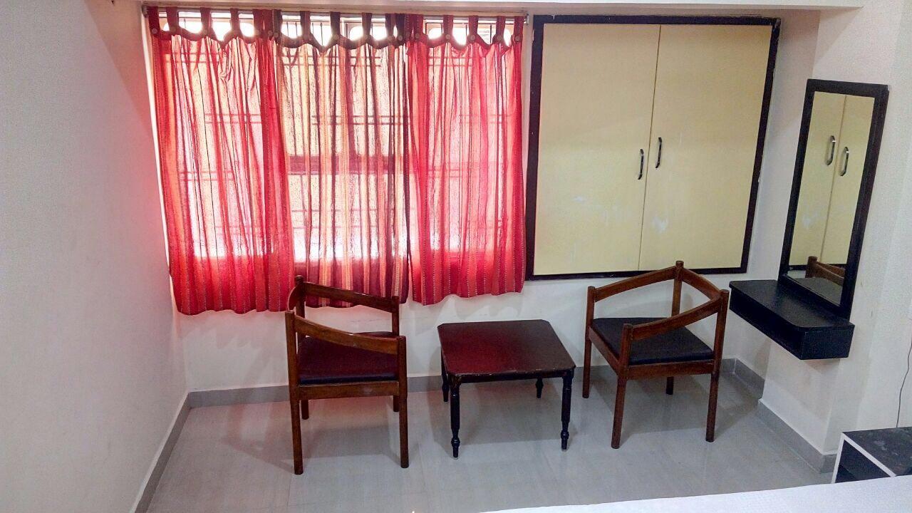 Hotel Nithin Krishna Tirupati Exterior photo